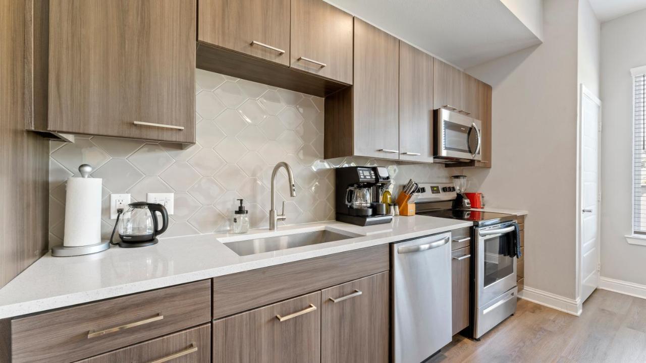 Ferienwohnung Vivant - Upscale Modern Apts - Free Parking, Fast WiFi, Gym Austin Exterior foto