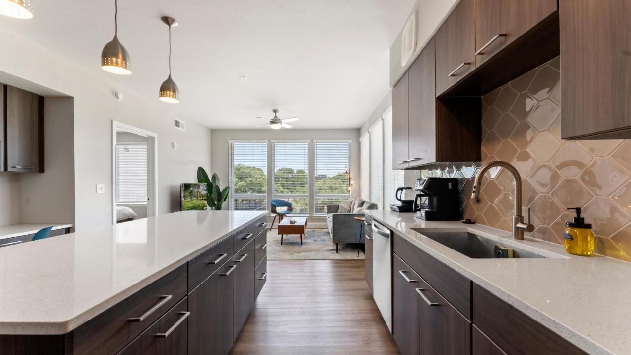 Ferienwohnung Vivant - Upscale Modern Apts - Free Parking, Fast WiFi, Gym Austin Exterior foto
